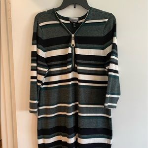 XL Knit Striped Sweater Dress w Zipper Accent